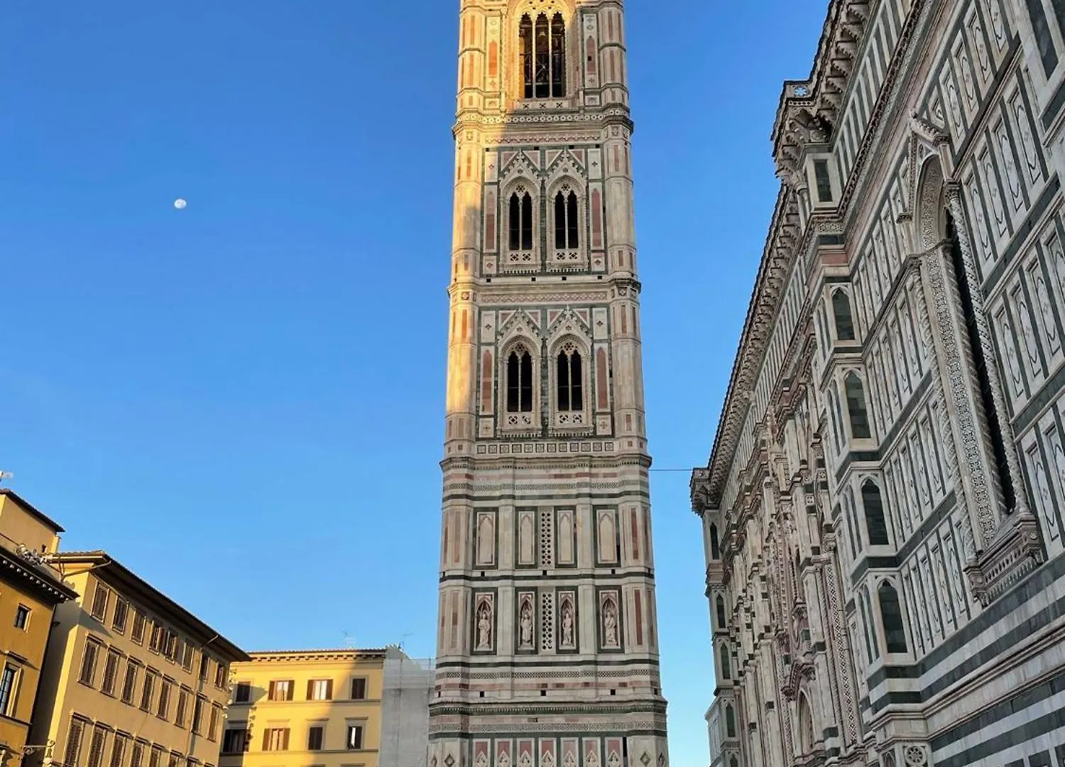 Vintage Apartments In The Heart Of Florence